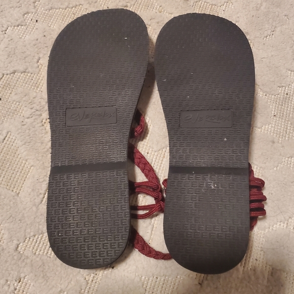 Everelax Women's Flat Sandals Cherry Red Size 7US NWOT - Picture 4 of 6